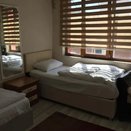 Old City Apartment *